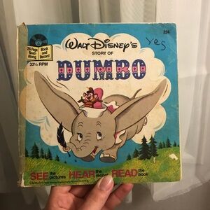 1968 D U M B O 45 vinyl and book